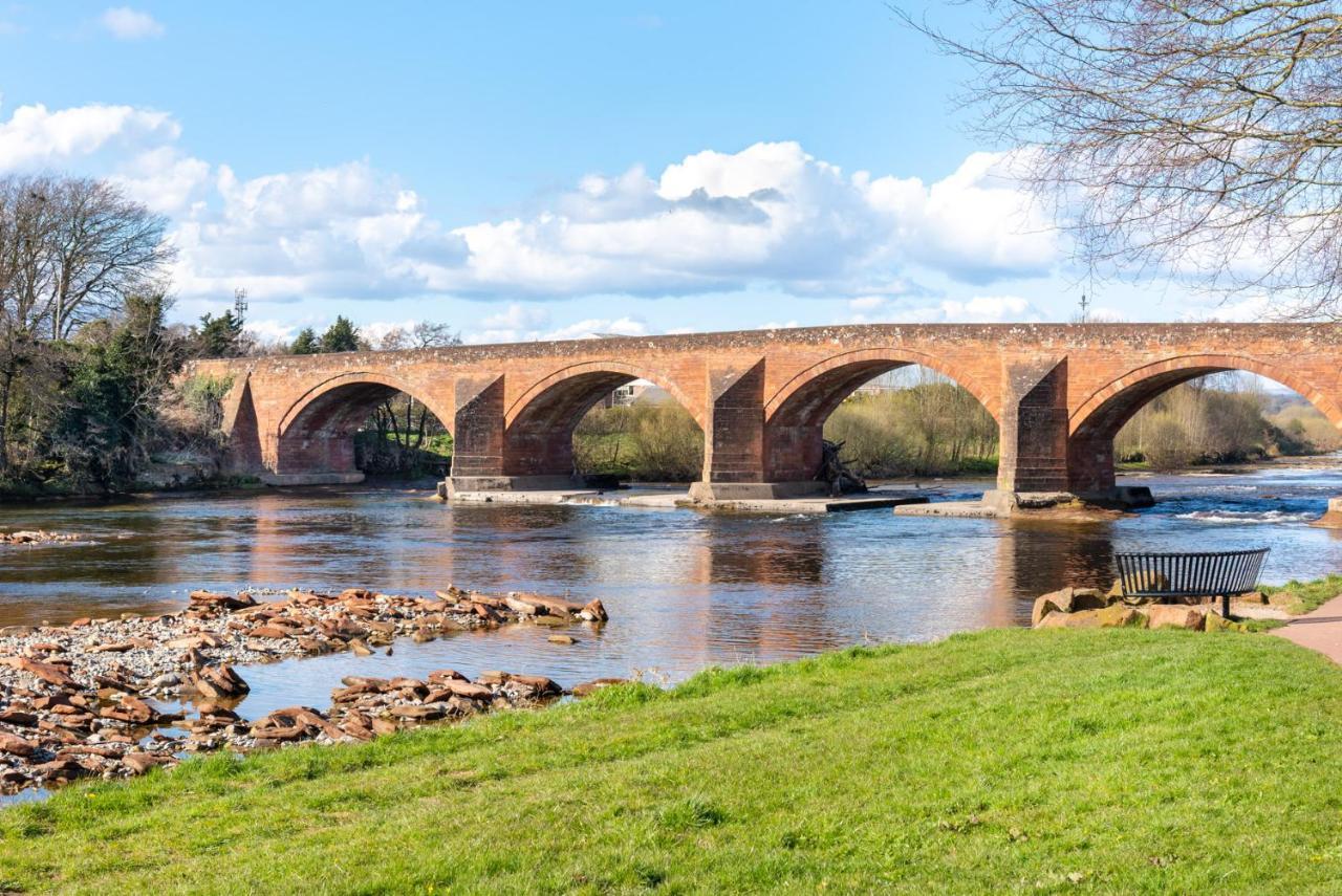Stunning 1-Bed Cottage Near Carlisle With Hot Tub Luaran gambar